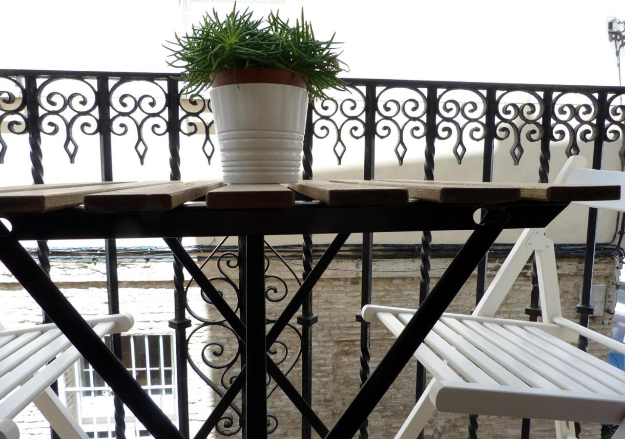 Rodo Arenal Apartment Seville Exterior photo